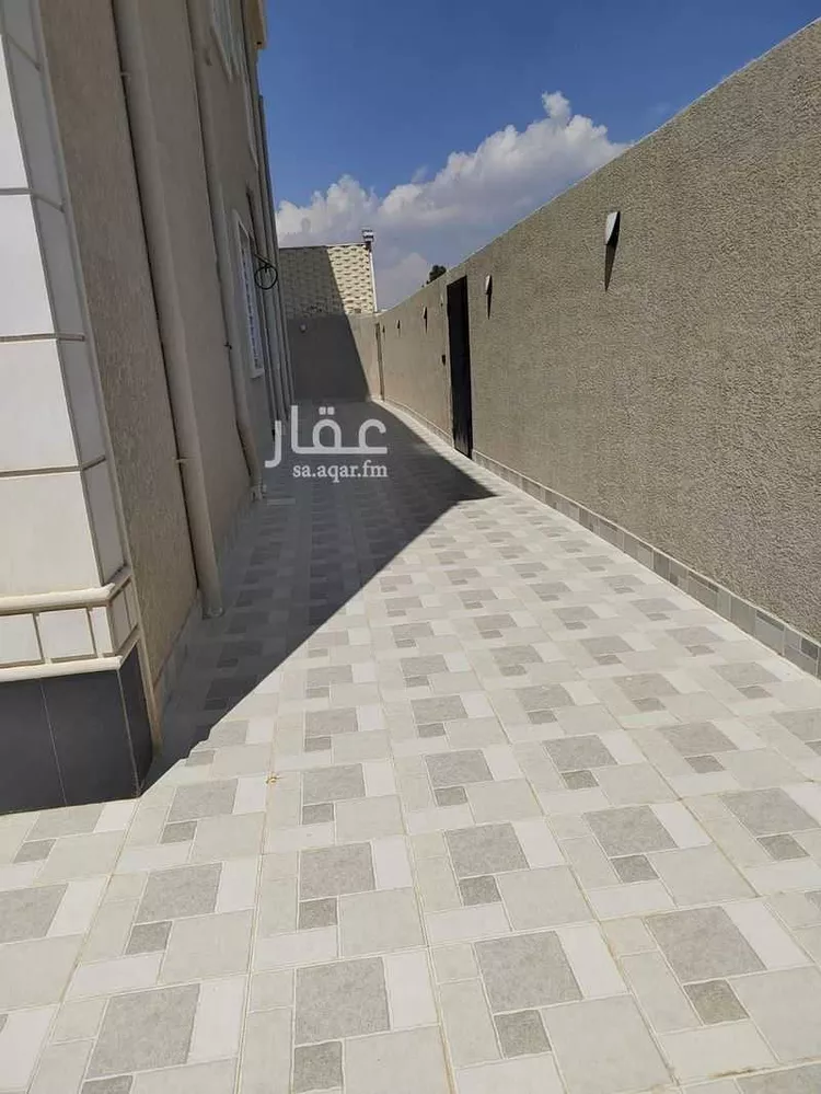 Building for Sale in Ahad Rufaidah Az Zuhur 17