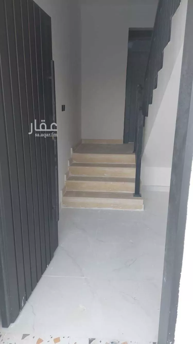 دور للبيع في شارع زياد الباهلي, حي العوالي, مدينة الرياض, منطقة الرياض 8