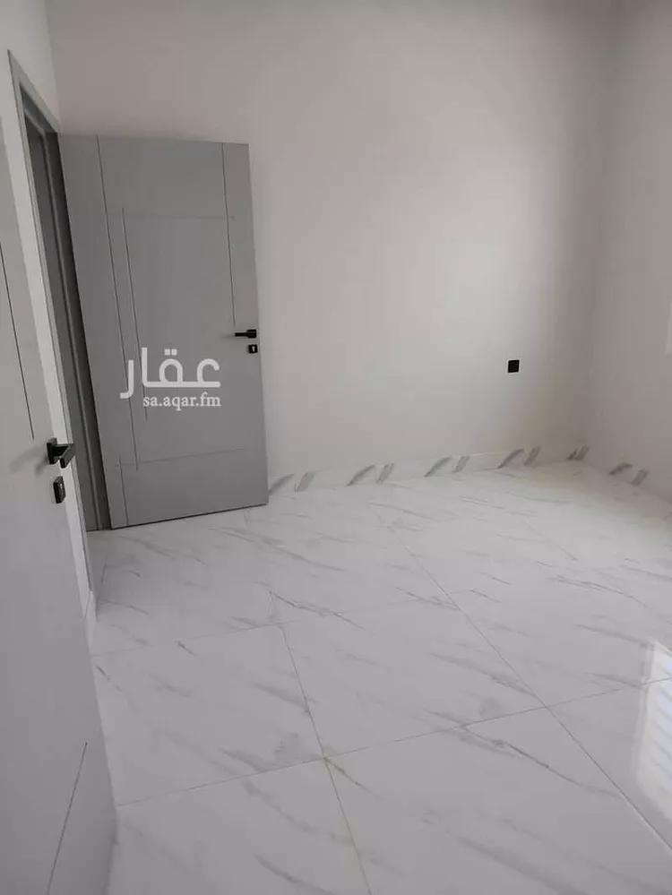 Building for Sale in Ahad Rufaidah Az Zuhur 21
