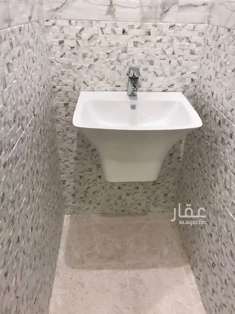 عمارة للإيجار في شارع الأمير عبدالله بن سعود بن عبدالله صنيت, حي الصحافة, مدينة الرياض, منطقة الرياض صورة 4