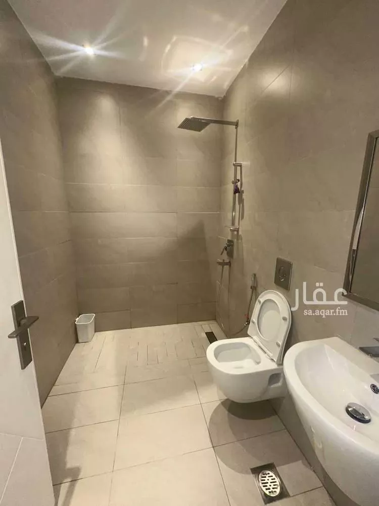 عمارة للبيع في شارع القريات, حي الندى, مدينة الرياض, منطقة الرياض صورة 4