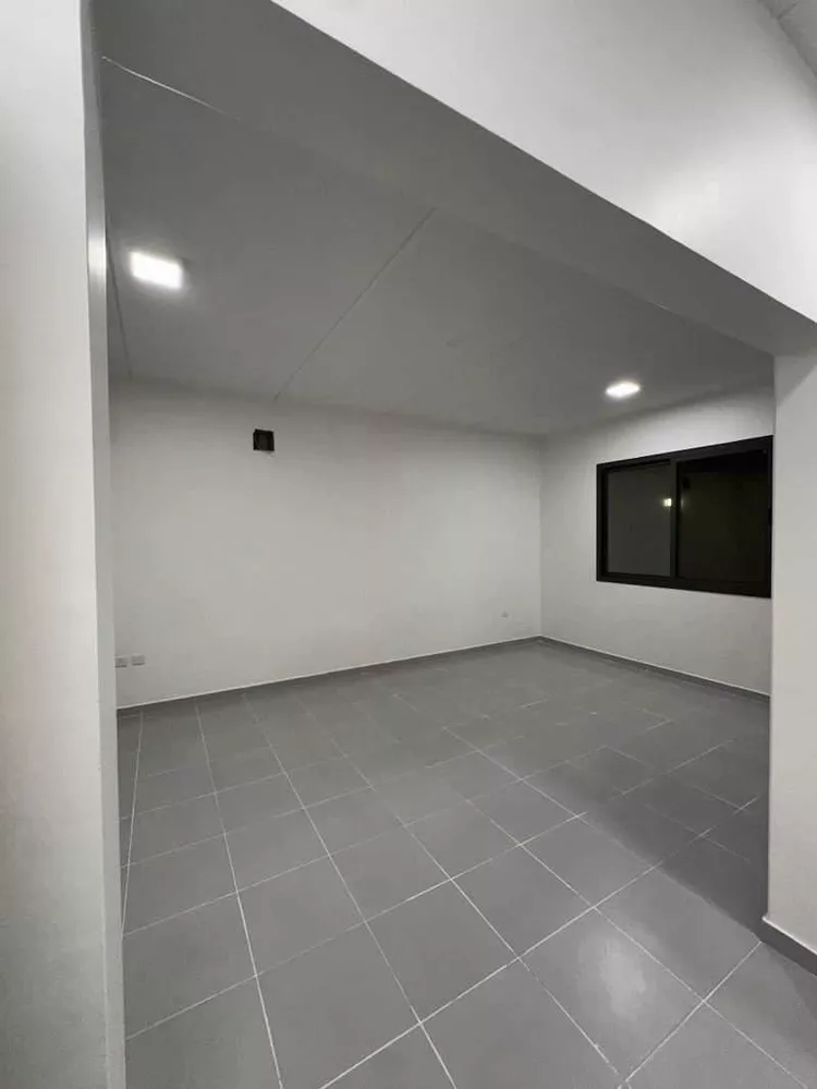 فيلا للإيجار في شارع الدائرة, حي الإسكان الجنوبي, مدينة الدمام, المنطقة الشرقية صورة 2