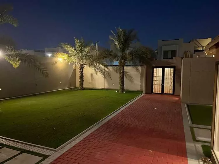 فيلا للبيع في شارع رهبا, حي جلمودة, مدينة مدينه الجبيل الصناعيه, المنطقة الشرقية صورة 3