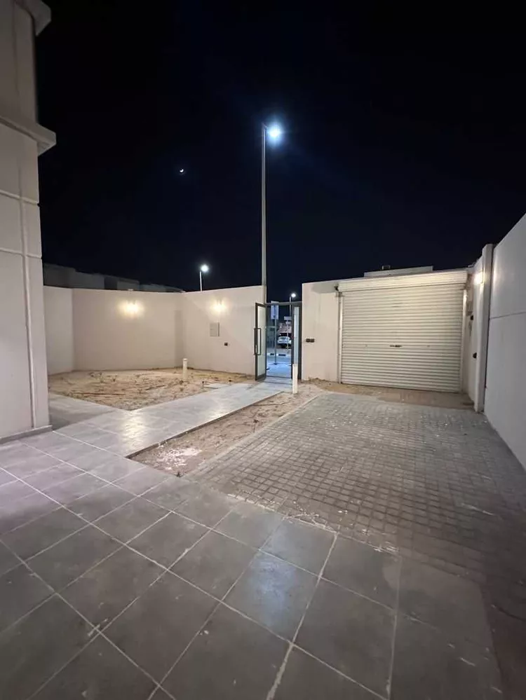فيلا للإيجار في شارع الدائرة, حي الإسكان الجنوبي, مدينة الدمام, المنطقة الشرقية صورة 4