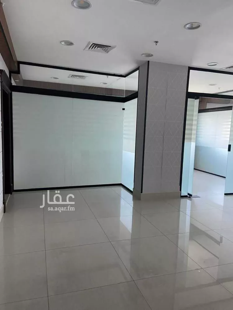 مكتب تجاري للإيجار في شارع 36د, حي الشعلة, مدينة الدمام, المنطقة الشرقية صورة 3