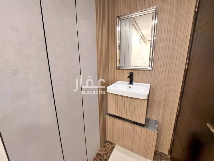 مكتب تجاري للإيجار في شارع التخصصي الفرعي, حي المحمدية, مدينة الرياض, منطقة الرياض 13