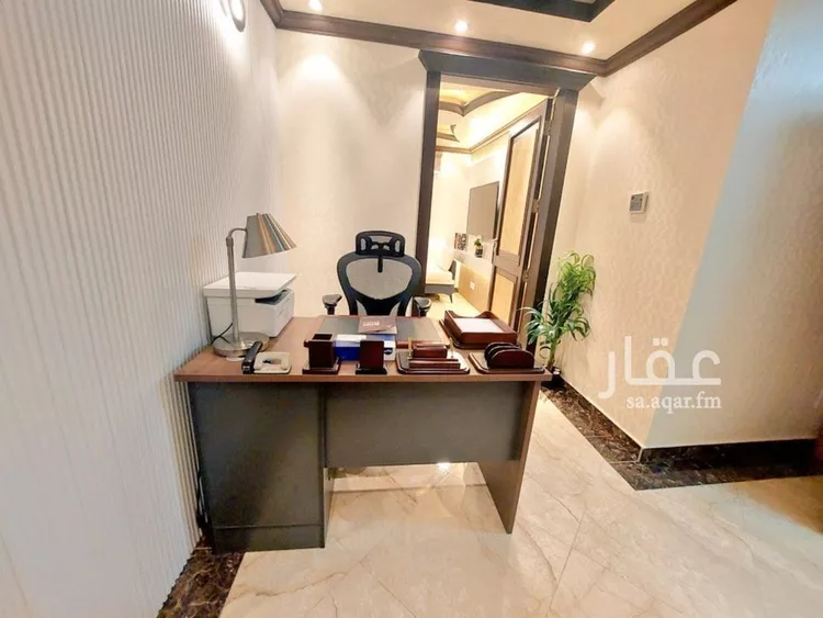 مكتب تجاري للإيجار في شارع التخصصي الفرعي, حي المحمدية, مدينة الرياض, منطقة الرياض 7