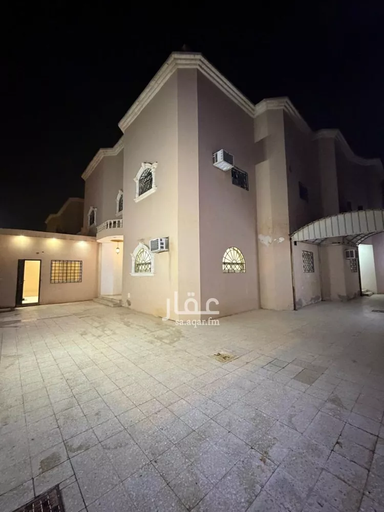 فيلا للبيع في شارع المنقلة, حي اليرموك, مدينة الرياض, منطقة الرياض صورة 2