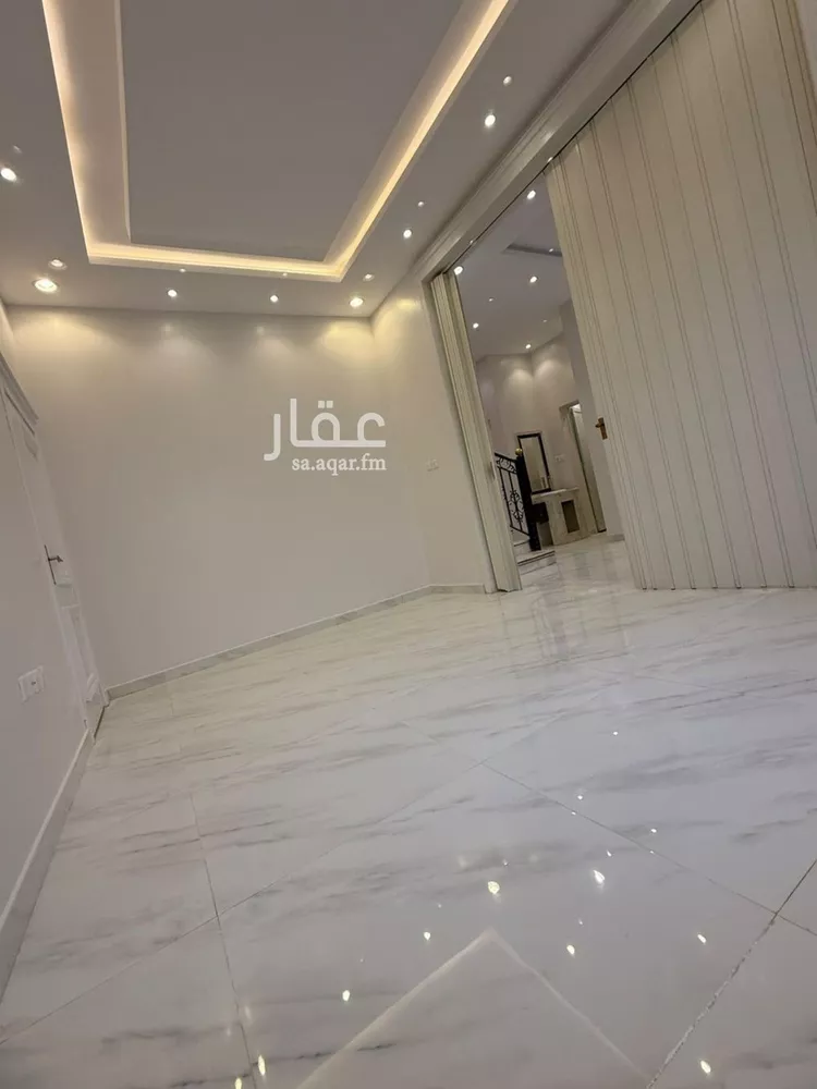 فيلا للإيجار في شارع الجنابي, حي العارض, مدينة الرياض, منطقة الرياض صورة 2