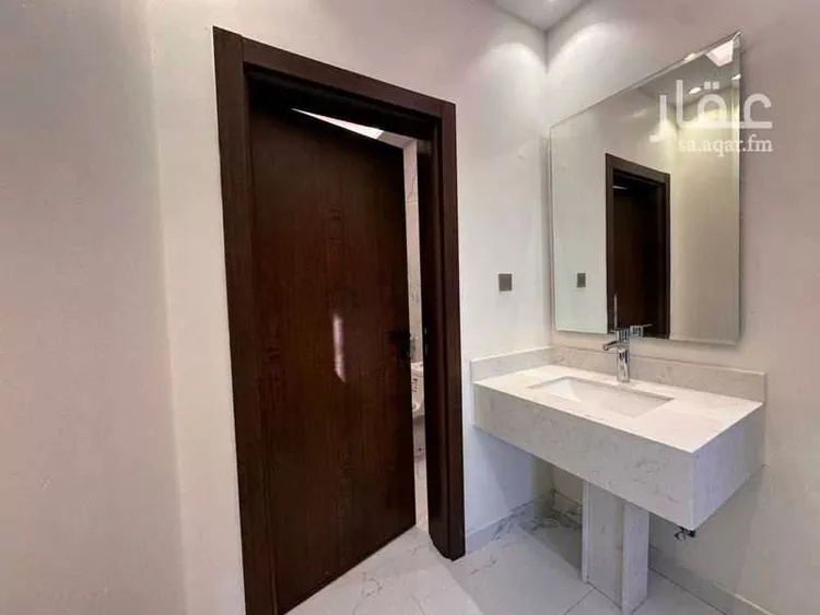 Floor for Sale in Riyadh Al Yarmouk 8