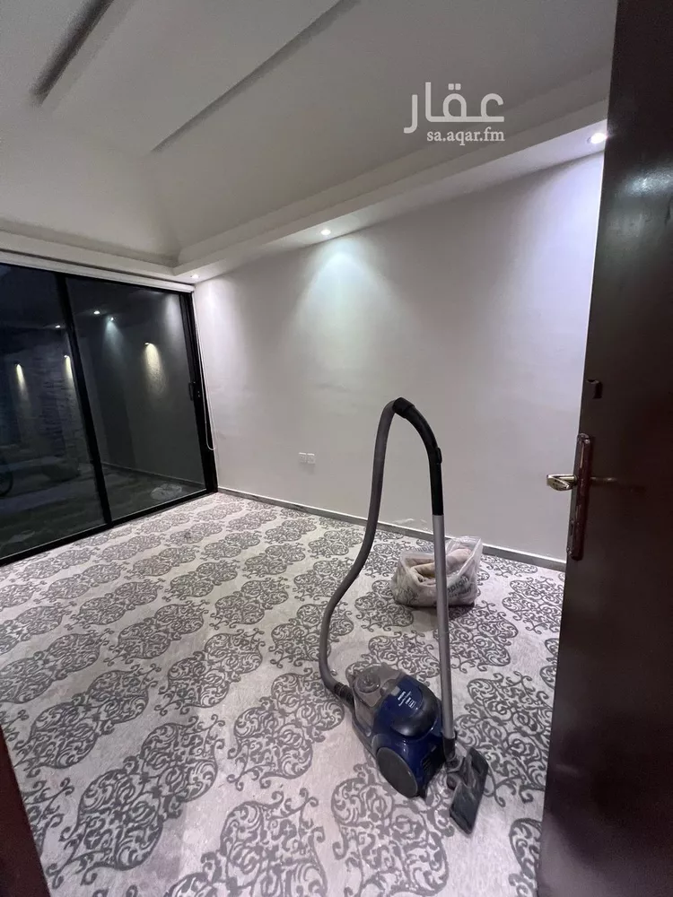 شقة للإيجار في شارع ابي سفيان بن حرب, حي النزهة, مدينة الرياض, منطقة الرياض صورة 2
