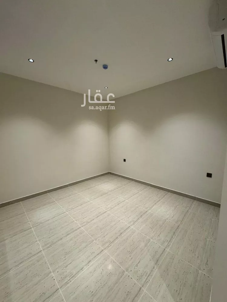 شقة للإيجار في شارع محمد بن ناصر المبارك, حي عرقة, مدينة الرياض, منطقة الرياض صورة 5