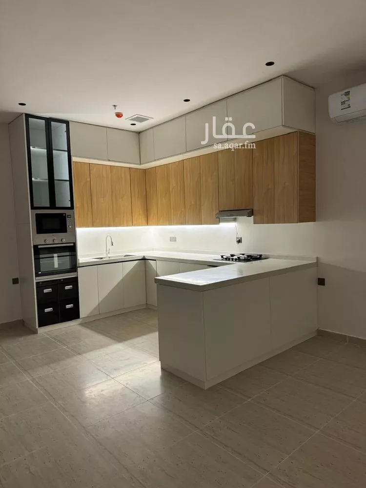 شقة للإيجار في شارع محمد بن ناصر المبارك, حي عرقة, مدينة الرياض, منطقة الرياض