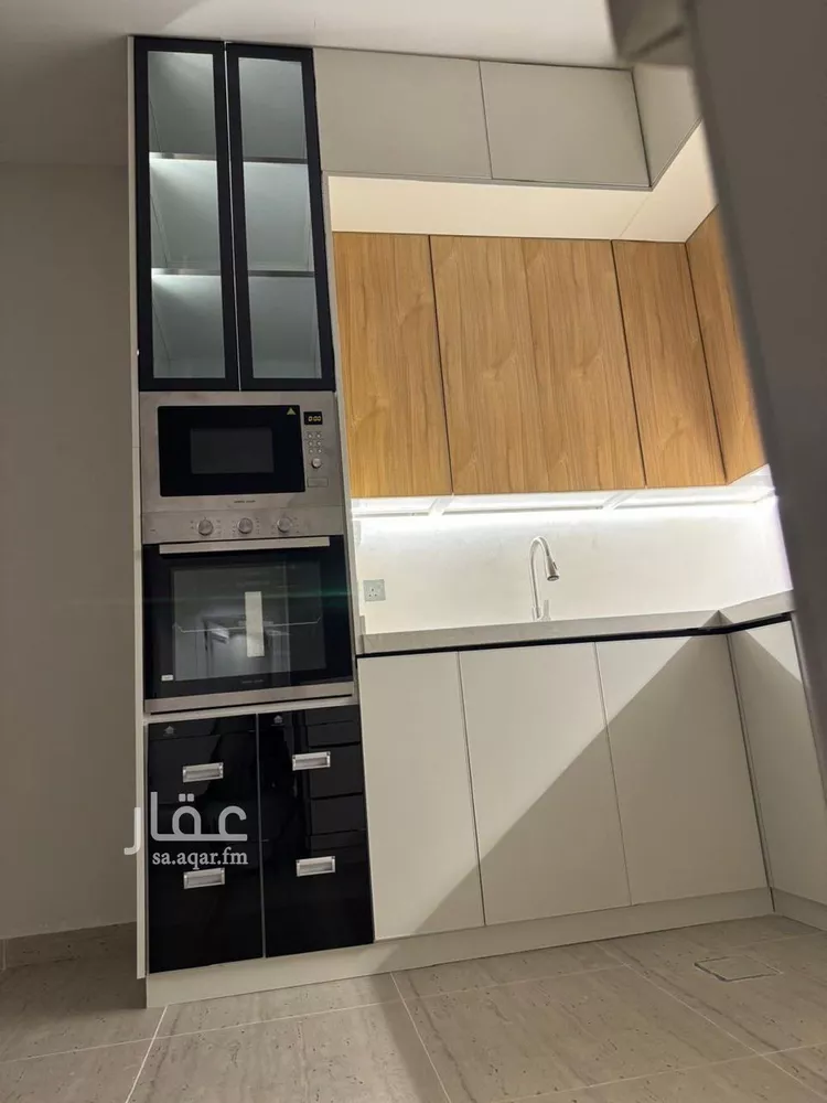 شقة للإيجار في شارع محمد بن ناصر المبارك, حي عرقة, مدينة الرياض, منطقة الرياض صورة 2