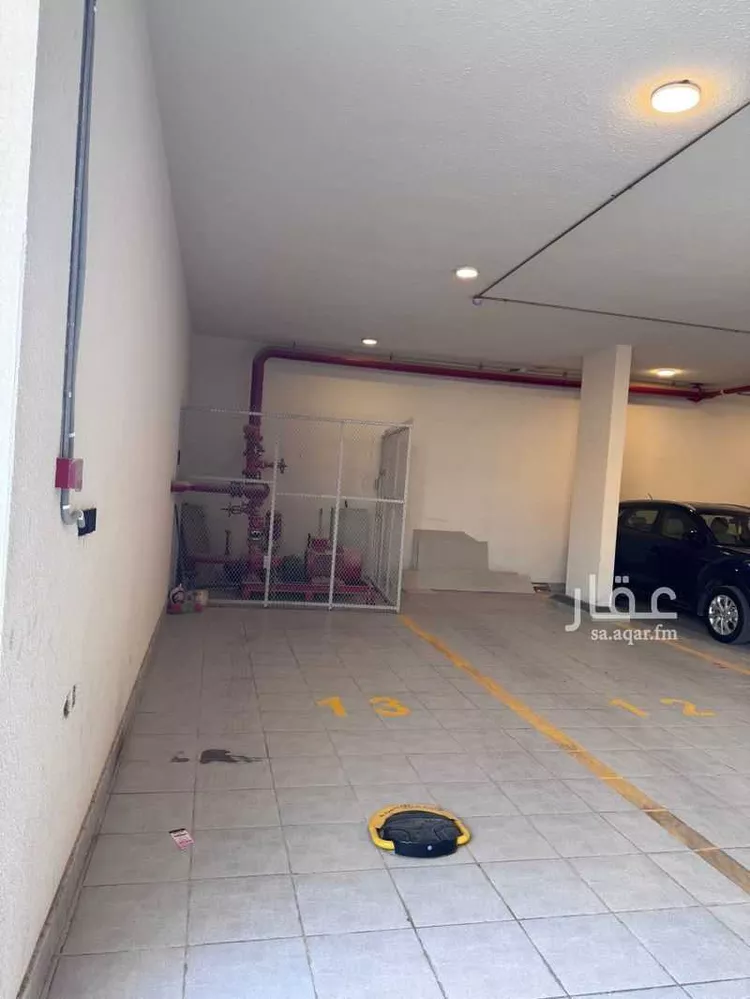 مواقف سيارات للإيجار في شارع تبوك ، حي اليرموك ، الرياض ، منطقة الرياض