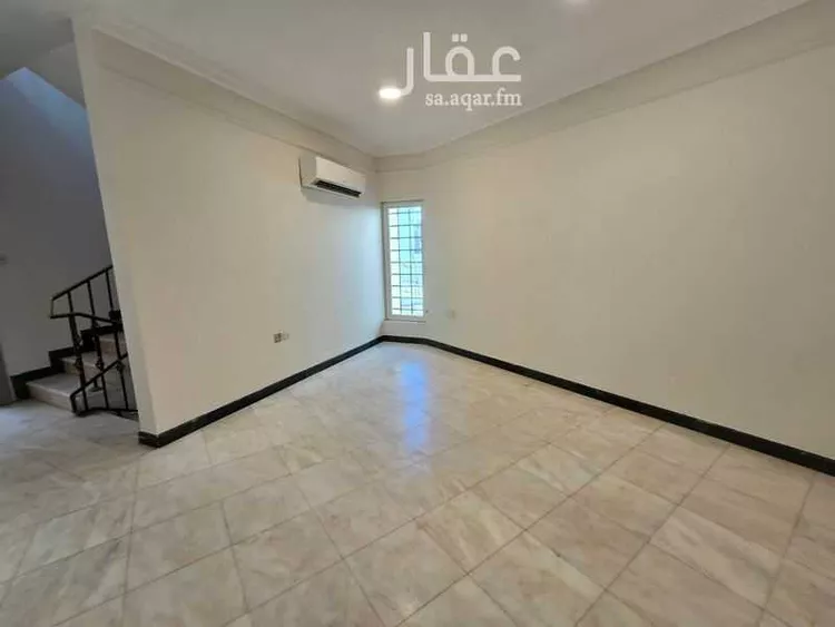 فيلا للإيجار في شارع ابن مزين, حي المرسلات, مدينة الرياض, منطقة الرياض 18