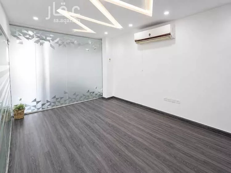مكتب تجاري للإيجار في شارع ابي بكر الصديق الفرعي, حي المصيف, مدينة الرياض, منطقة الرياض 8