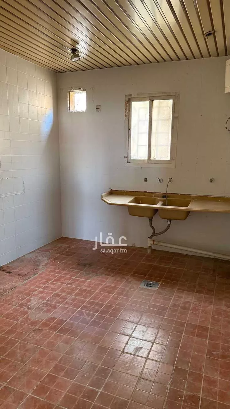 Floor for Rent in Riyadh Ad Duraihimiyah 7