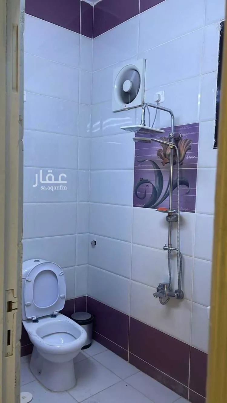 محل للإيجار في شارع الشطبه, حي الشهداء الجنوبية, مدينة الطائف, منطقة مكة المكرمة صورة 3