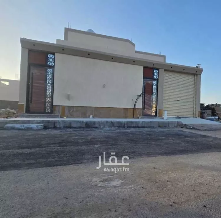 Floor for Sale in Medina Al Matar