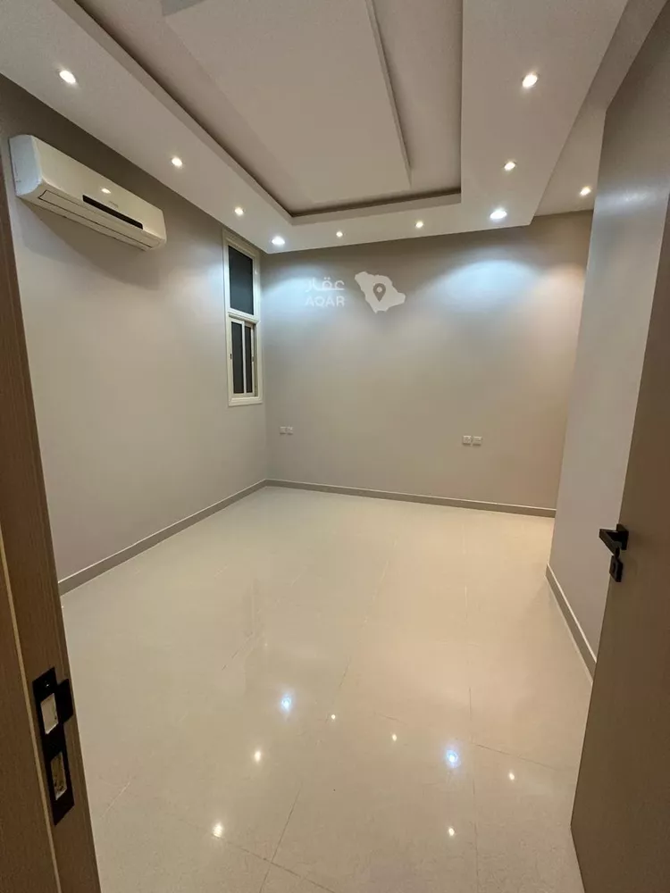 Floor for Sale in Riyadh Al Malqa