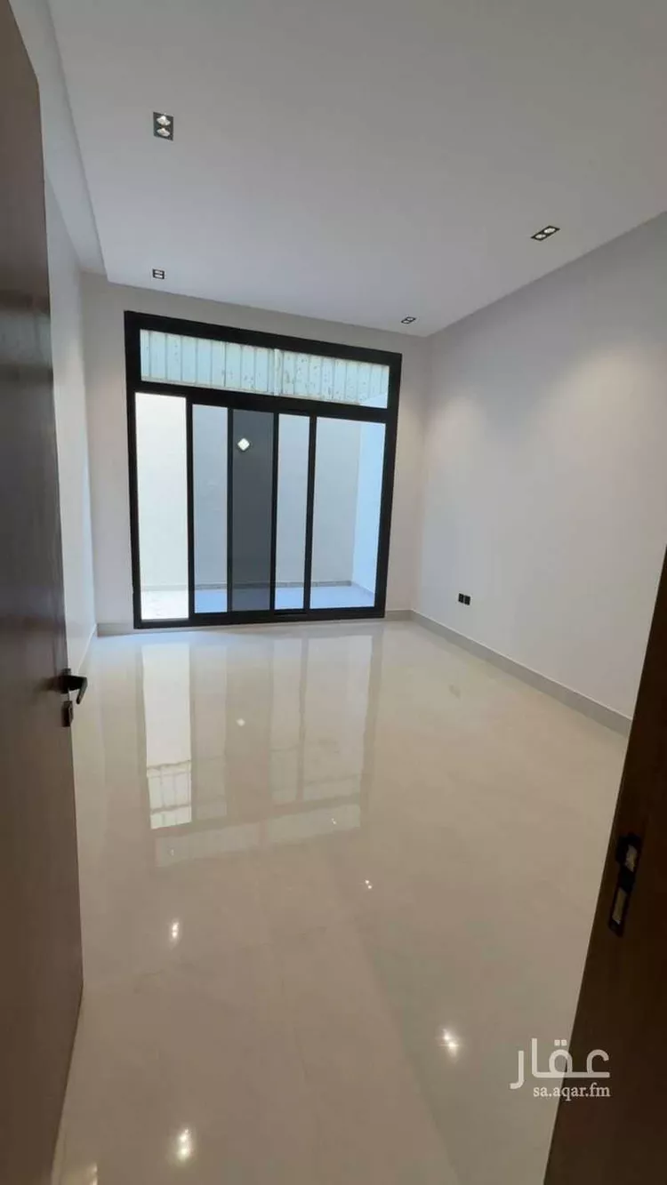 دور للبيع في شارع ظهران الجنوب, حي النسيم الغربي, مدينة الرياض, منطقة الرياض صورة 5