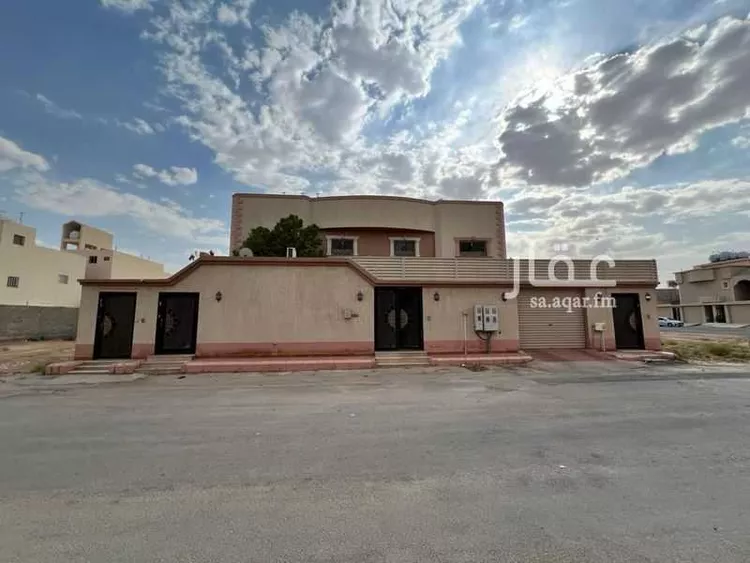 فيلا للبيع في شارع نجد, حي الدرع, مدينة الدوادمي, منطقة الرياض