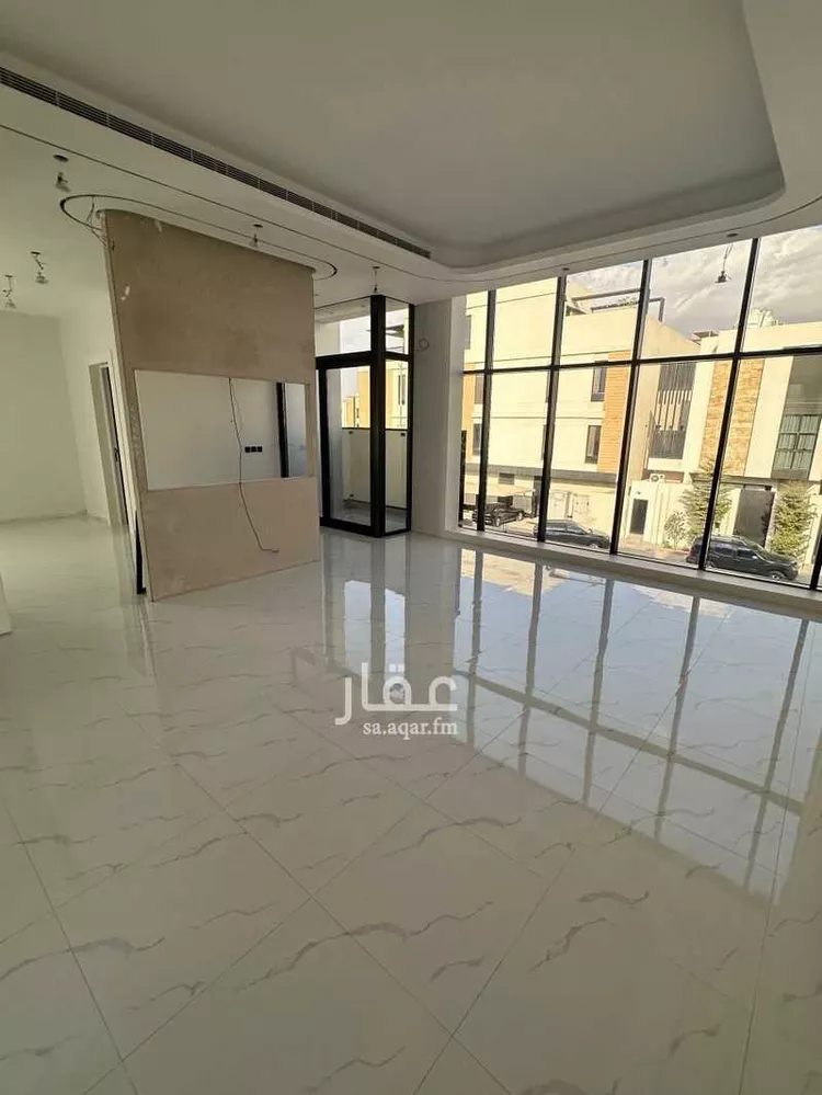 فيلا للإيجار في شارع طاهر سنبل, حي القيروان, مدينة الرياض, منطقة الرياض صورة 5