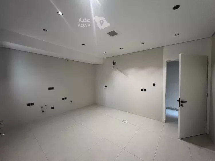 Villa for Sale in Riyadh Al Arid 7