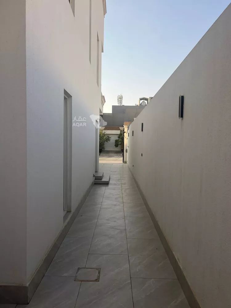 Villa for Sale in Riyadh Al Arid 8