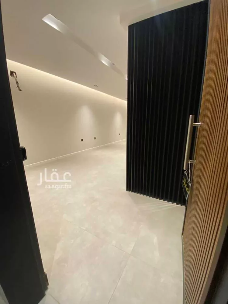فيلا للإيجار في شارع علي بن أحمد العمري, حي العارض, مدينة الرياض, منطقة الرياض