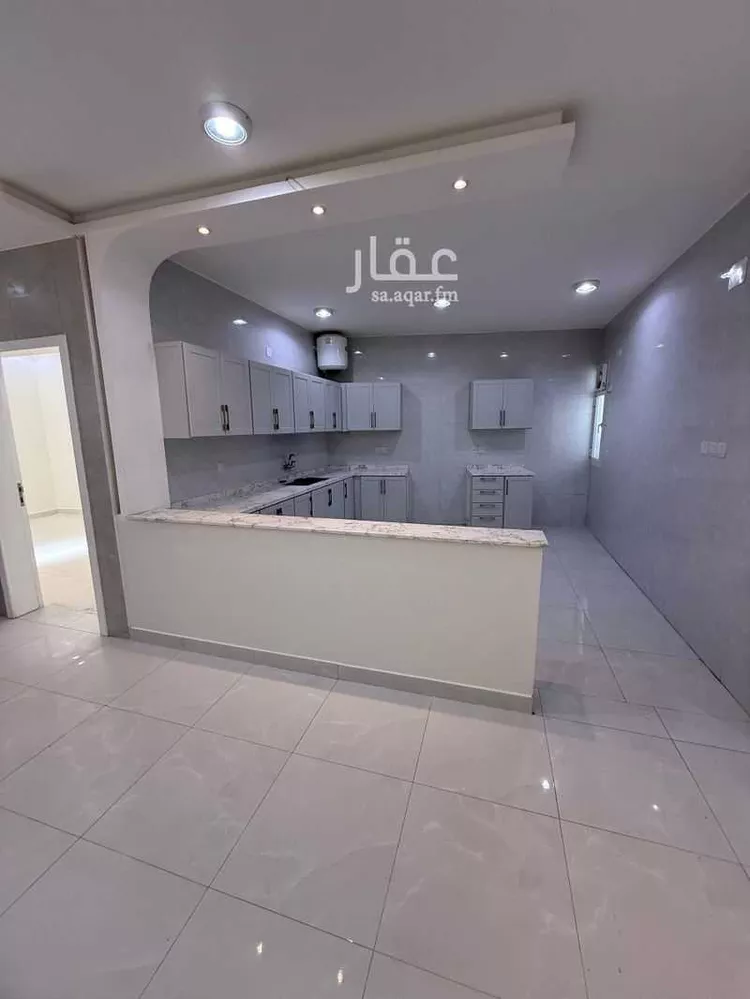 عمارة للإيجار في شارع الطليعة, حي المنهل, مدينة أبها, منطقة عسير صورة 2