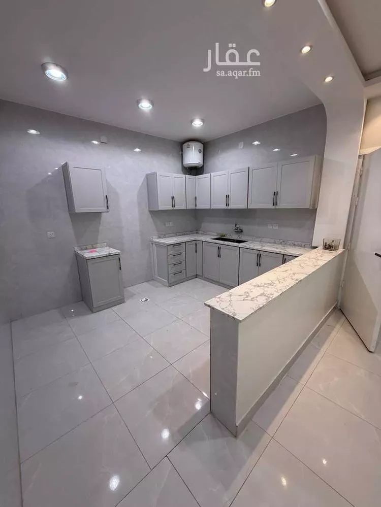 Building for Rent in Abha Al Manhal صورة 2