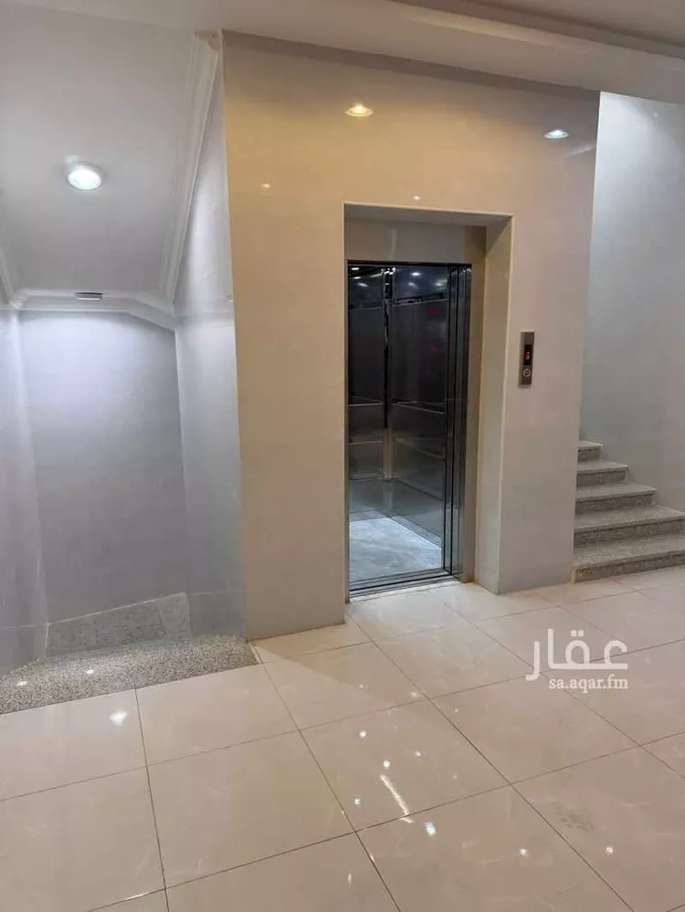 عمارة للإيجار في شارع الطليعة, حي المنهل, مدينة أبها, منطقة عسير صورة 3