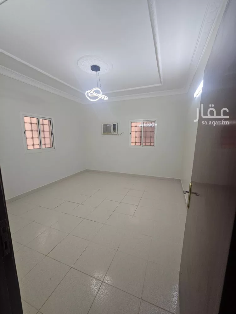 شقة للإيجار في شارع طارق بن اشيم, حي الرمال, مدينة الرياض, منطقة الرياض 7
