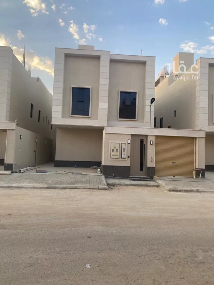 دور للبيع في شارع عبدالله بن جاسر, حي الرمال, مدينة الرياض, منطقة الرياض