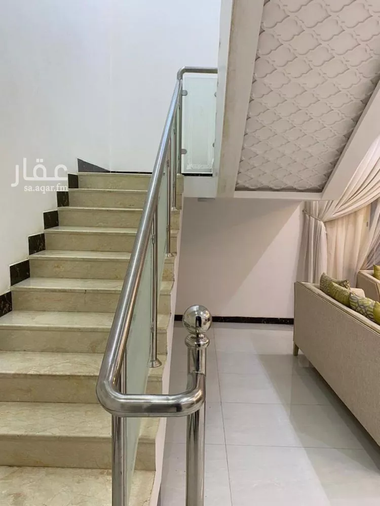 فيلا للبيع في شارع محمد بن عيسى المذجحي, حي الرمال, مدينة الرياض, منطقة الرياض 6