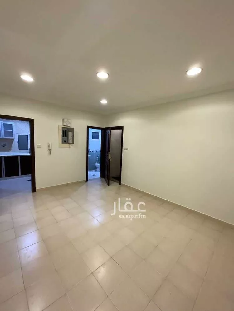 عمارة للإيجار في شارع الحادي عشر, حي الخبرالشمالية, مدينة الخبر, المنطقة الشرقية