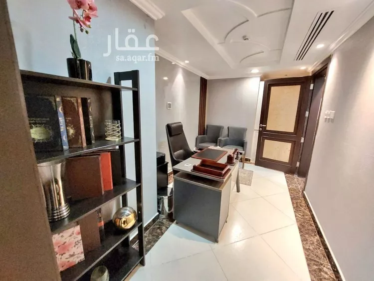 مكتب تجاري للإيجار في شارع التخصصي, حي المحمدية, مدينة الرياض, منطقة الرياض صورة 3