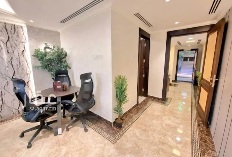 مكتب تجاري للإيجار في شارع التخصصي الفرعي, حي المحمدية, مدينة الرياض, منطقة الرياض صورة 3