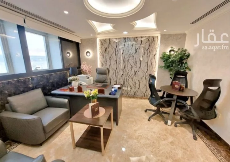 مكتب تجاري للإيجار في شارع التخصصي الفرعي, حي المحمدية, مدينة الرياض, منطقة الرياض صورة 4