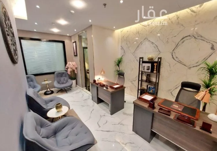مكتب تجاري للإيجار في شارع الملك فهد, حي العليا, مدينة الرياض, منطقة الرياض 1 صورة