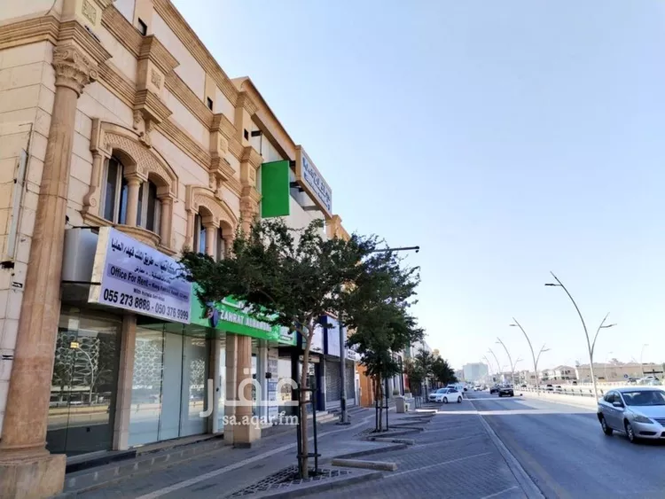 مكتب تجاري للإيجار في شارع التخصصي الفرعي, حي المحمدية, مدينة الرياض, منطقة الرياض 6