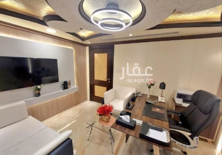 مكتب تجاري للإيجار في شارع التخصصي الفرعي, حي المحمدية, مدينة الرياض, منطقة الرياض صورة 3