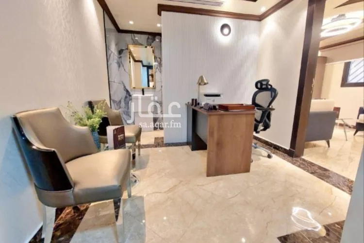 مكتب تجاري للإيجار في شارع التخصصي الفرعي, حي المحمدية, مدينة الرياض, منطقة الرياض