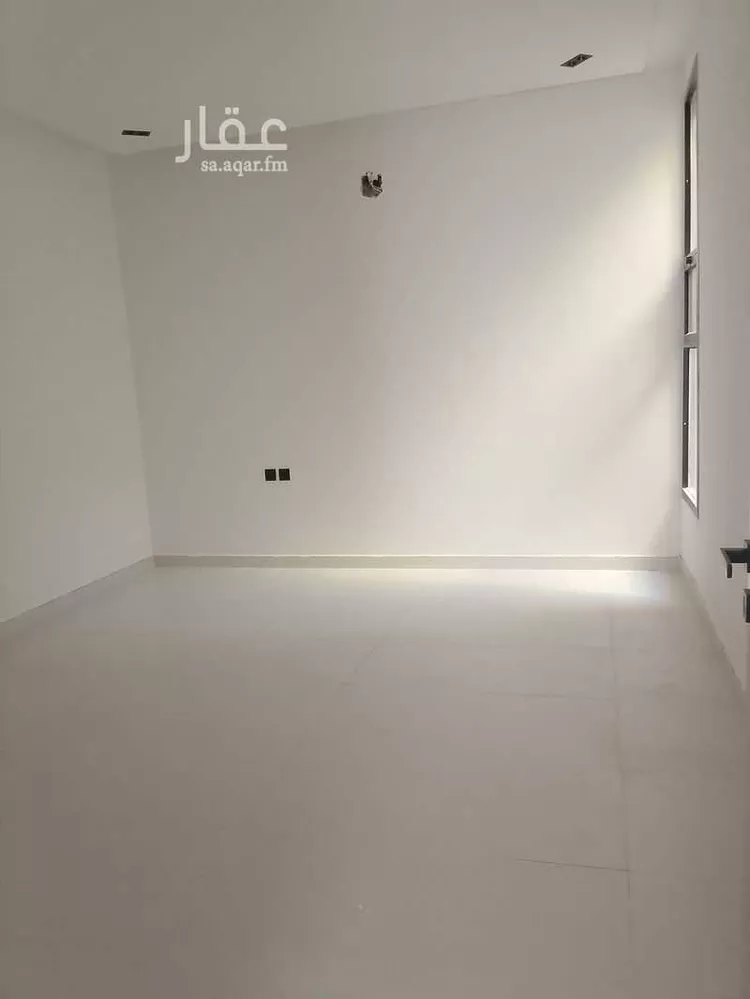 Floor for Sale in Riyadh Al Janadriyah