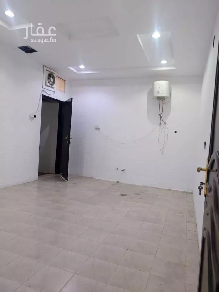 فيلا للإيجار في شارع ابن الكوفي, حي الرمال, مدينة الرياض, منطقة الرياض