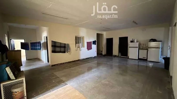 عمارة للإيجار في شارع الرياض, حي الفيصلية, مدينة عرعر, منطقة الحدود الشماليه صورة 2