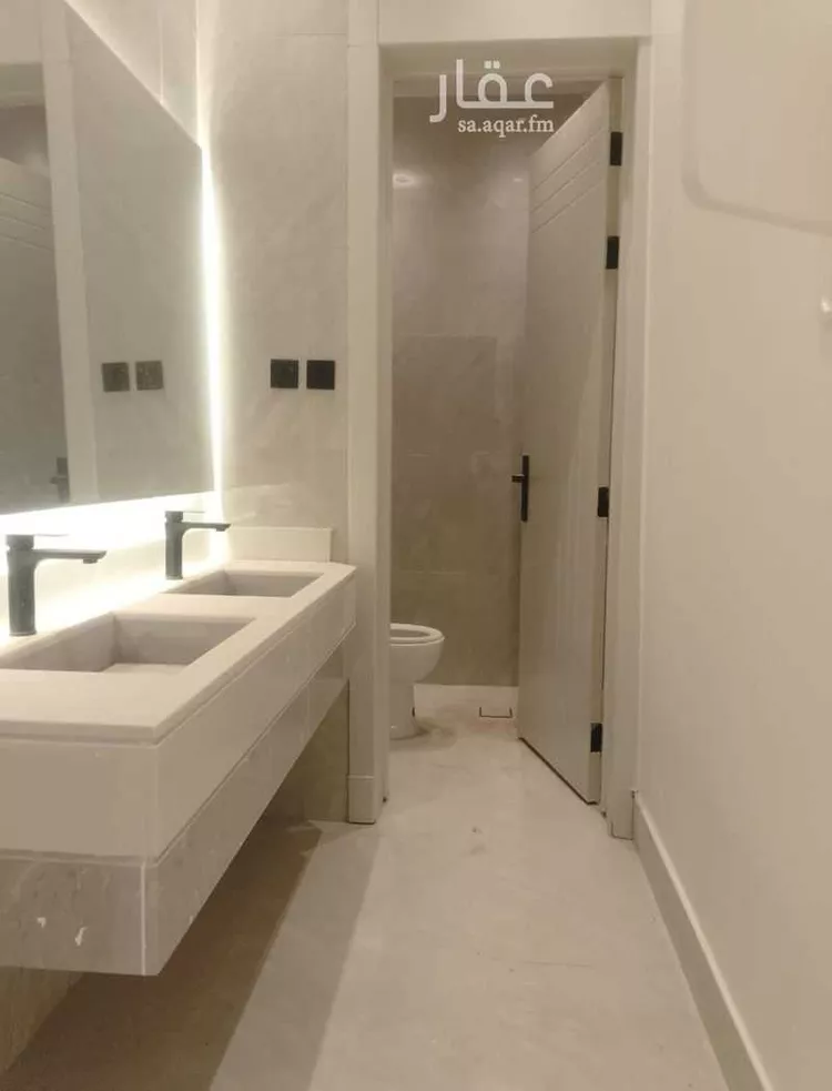 دور للبيع في شارع بدون, حي بدر, مدينة الرياض, منطقة الرياض صورة 5