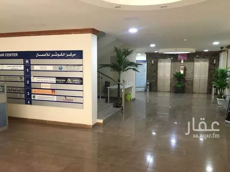 مكتب تجاري للإيجار في شارع الثامن والعشرون, حي العزيزية, مدينة الدمام, المنطقة الشرقية صورة 3